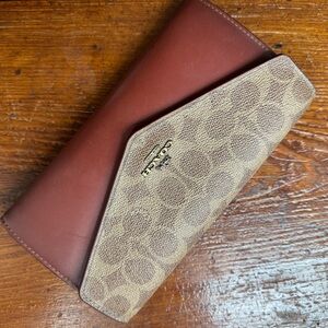 Coach Dual-Tone Leather and Signature Clutch